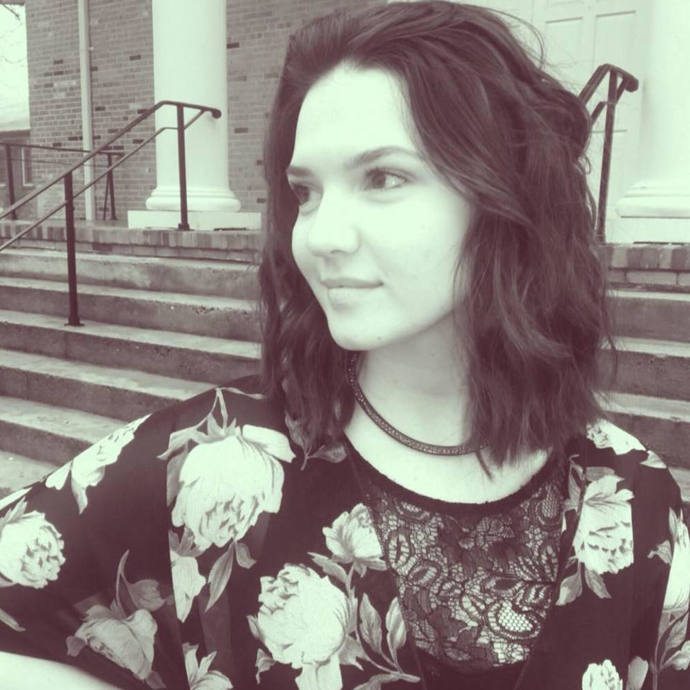 Meet your Posher, Lottie